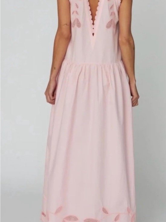 Stella Nova Dresses & Skirts - Stella Nova Sleeveless Light Pink Embroidered Maxi Dress